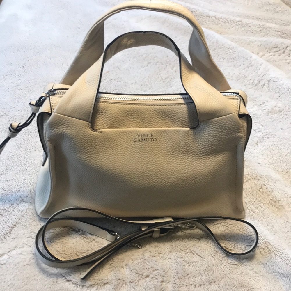 NEW!! Vince Camuto satchel